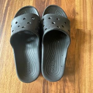 Men’s size 11 crocs slides